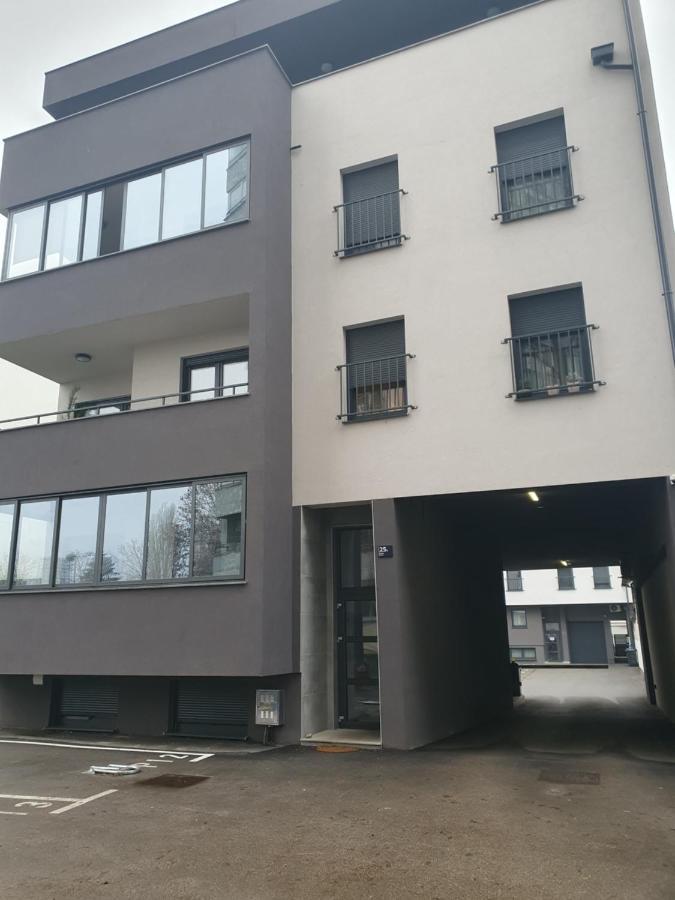 Cosy 35M2 Appartment Zagreb Buitenkant foto